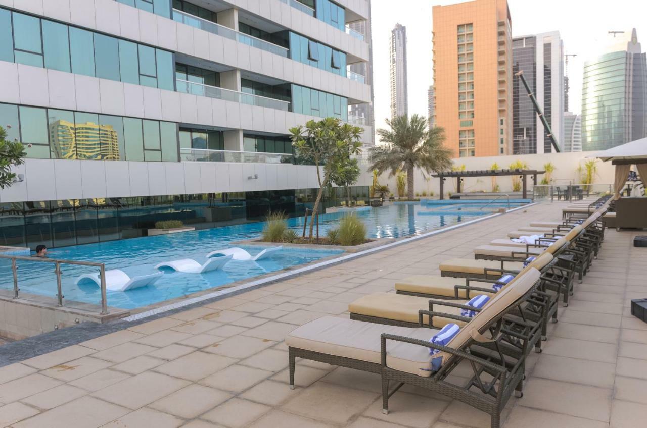 Waterfront Downtown- Damac Maison Canal View Dubaj Kültér fotó